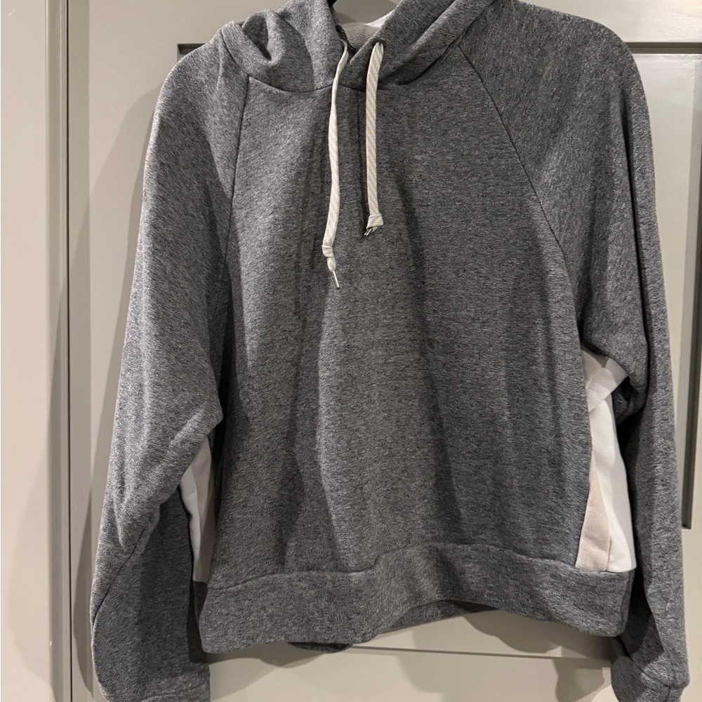 Vuori Colorblock Heather Gray Women's Hoodie! Size small! Excellent condition! - Picture 7 of 13